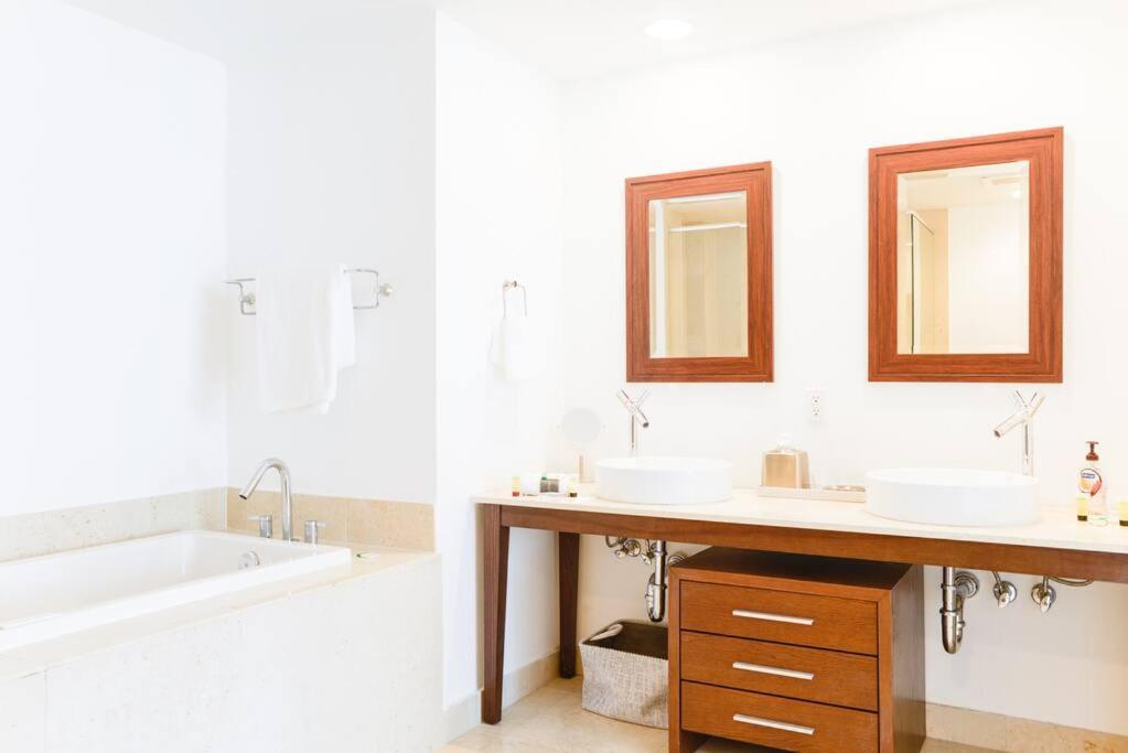 Wonderful 2 Bedroom Apt With Ocean Views At Icon Brickell ميامي المظهر الخارجي الصورة